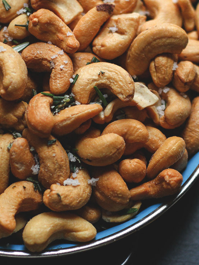12 Simple and Healthy Snacks for Work